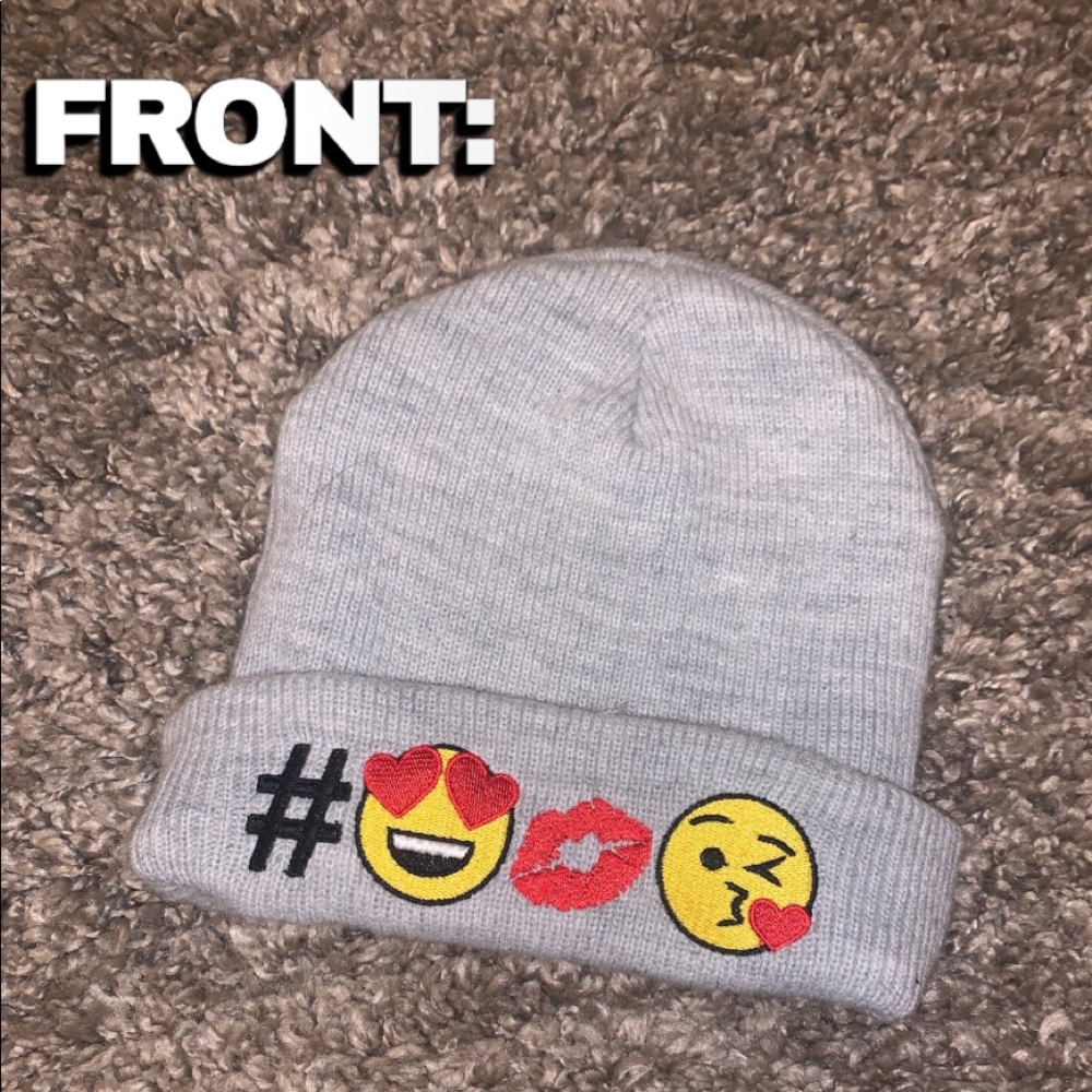 GRAY EMOJI BEANIE